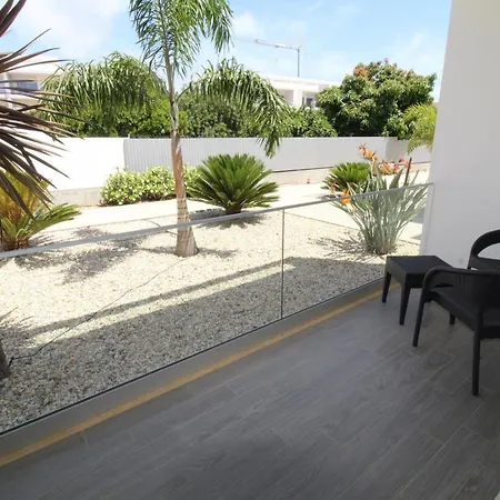 Modern In Vale Rebelho Gale (Albufeira)